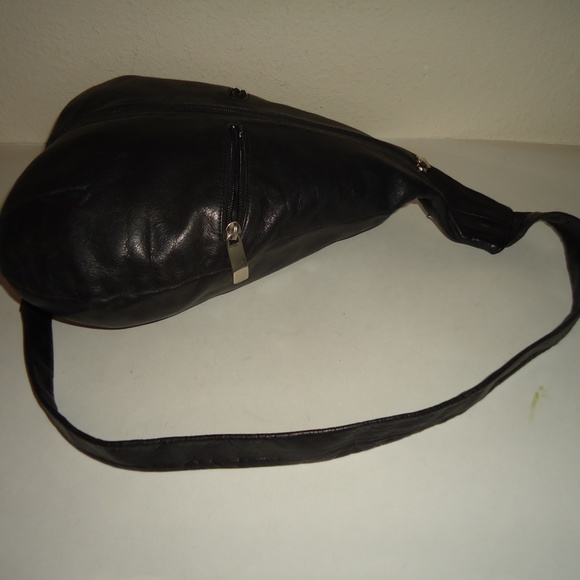 Russel&Bromley Women's Leather Black Back Pack Size-18x12 in - Picture 9 of 13